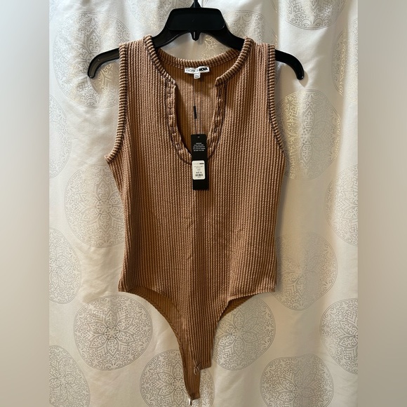 NWT Fashion Nova Taupe Chelsea Ribbed Bodysuit XL - Picture 2 of 6